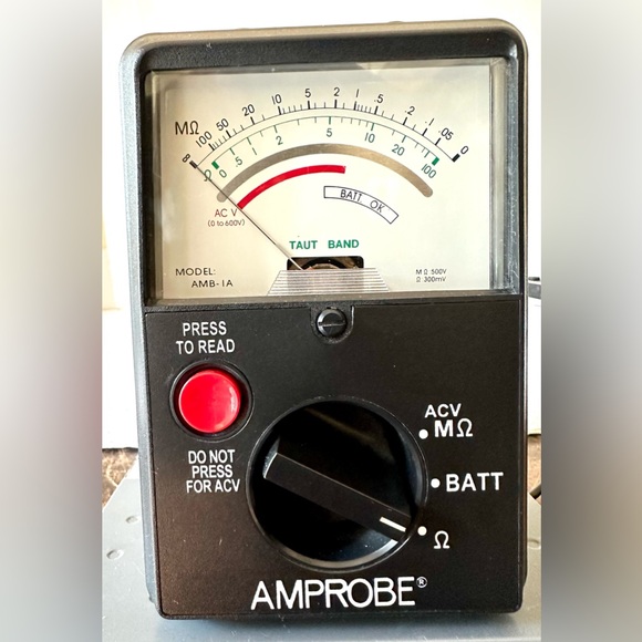 Amprobe Model AMB-1A Taut Band Analog Megohmmeter 947758 Insulation Tester - Picture 3 of 11